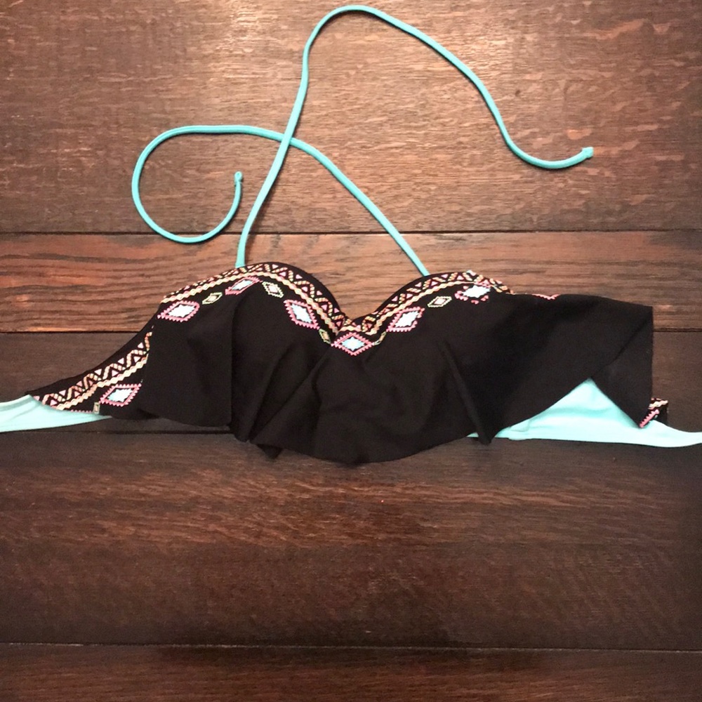 Bandeau bikini top